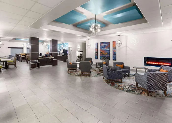 La Quinta By Wyndham Angleton